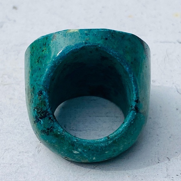 Large Solid Chrysocolla Stone Carved Faceted Women’s Statement Ring Size 6.5 - Picture 10 of 11